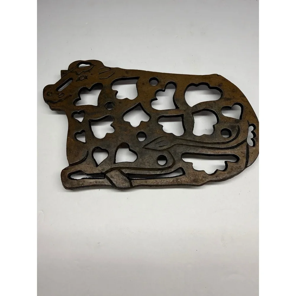 Vintage Cast Iron Cow Trivet Farmhouse Heart Clover Cutout Rustic Brown Metal